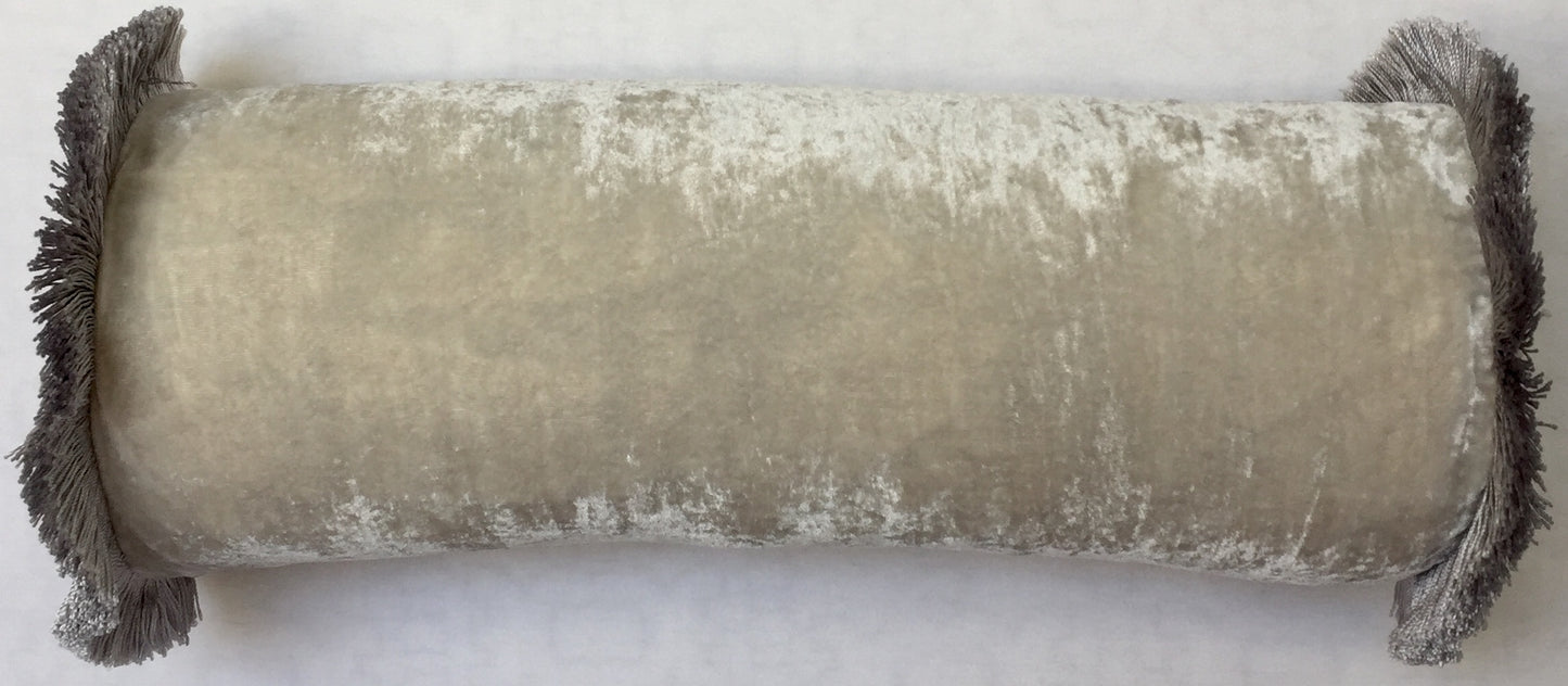 Anke Drechsel Bolster PLAIN Silber Franzen Ice Blue Seiden Samt Rollkssen