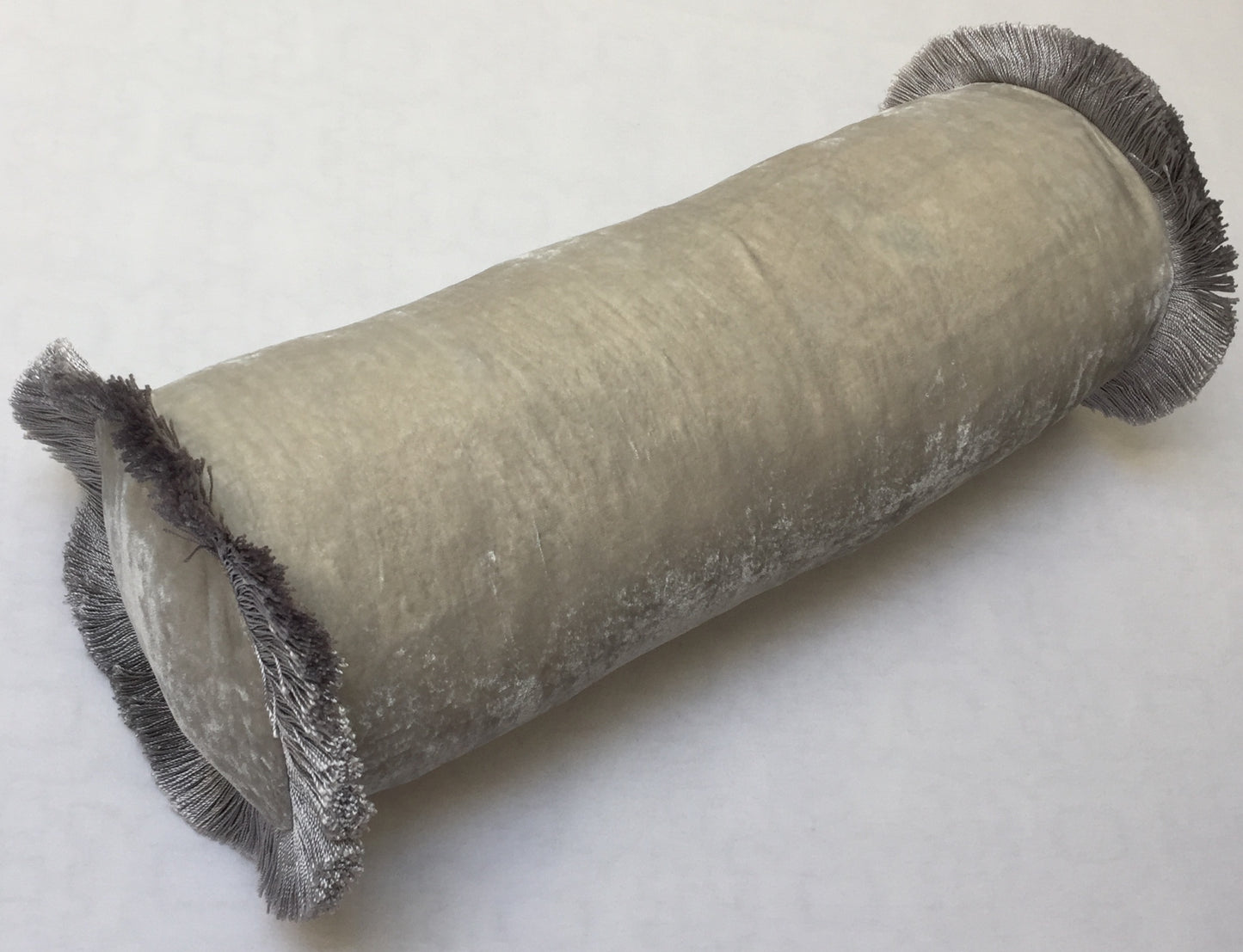 Anke Drechsel Bolster PLAIN Silber Franzen Ice Blue Seiden Samt Rollkssen
