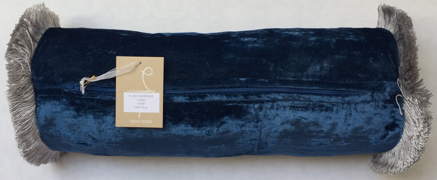 Anke Drechsel Rollkissen PLAIN Silber Franzen Seiden Samt Cobalt Blau