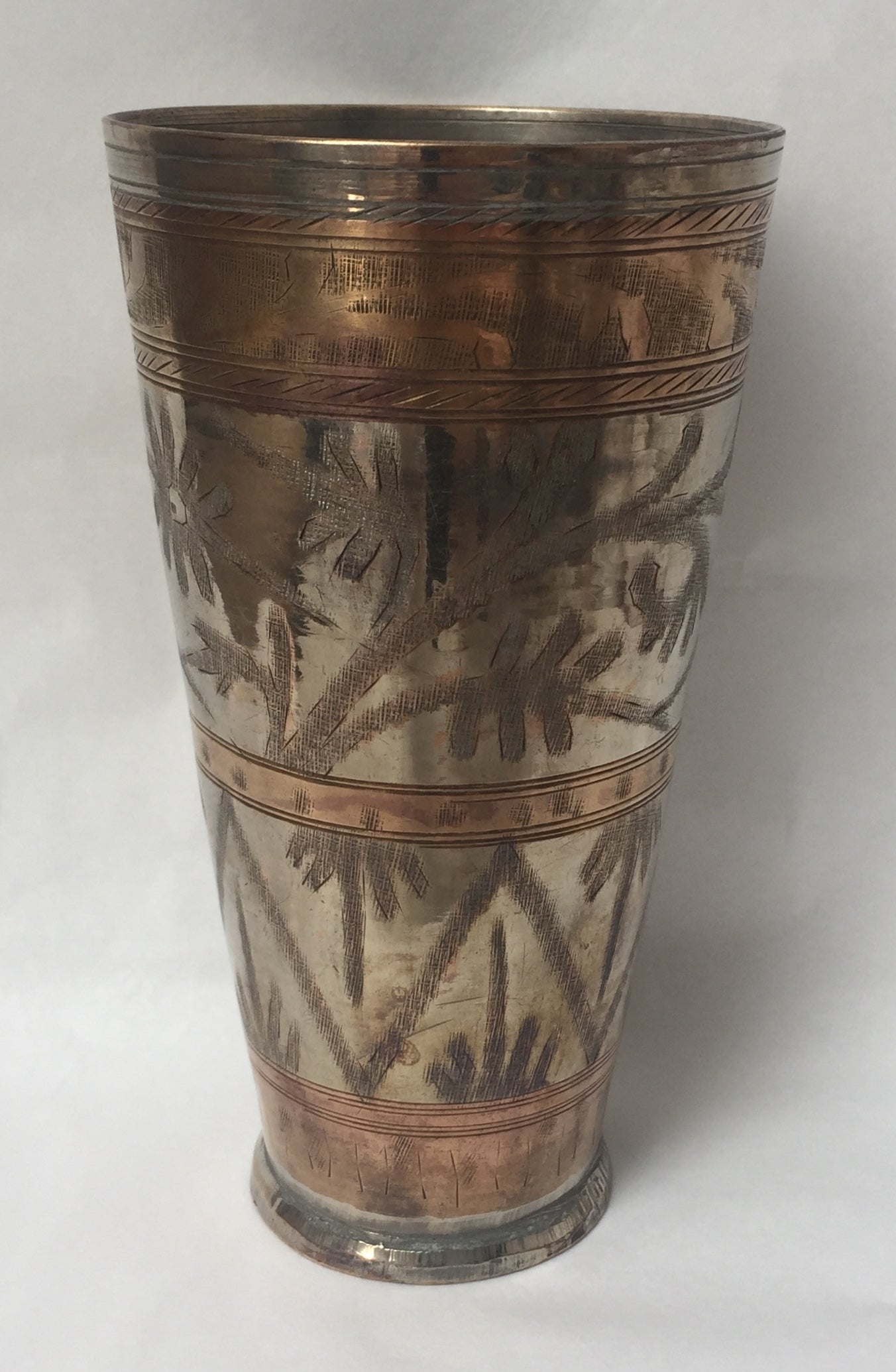 Becher Alte Messing Vase Wasserbecher Stiftbecher Silber Gold Gravur Handarbeit