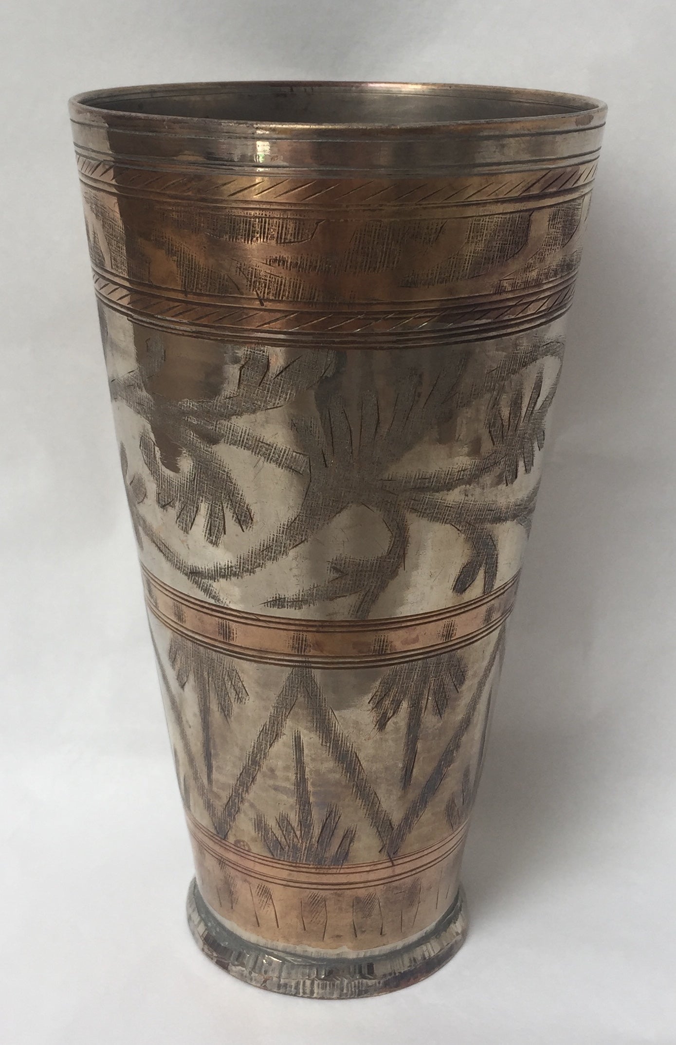 Becher Alte Messing Vase Wasserbecher Stiftbecher Silber Gold Gravur Handarbeit