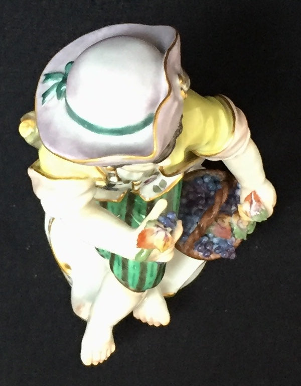 Meissen Figur Gärtnerkind mit Traubenkorb 1. Wahl Porzellan Bunt Kändler