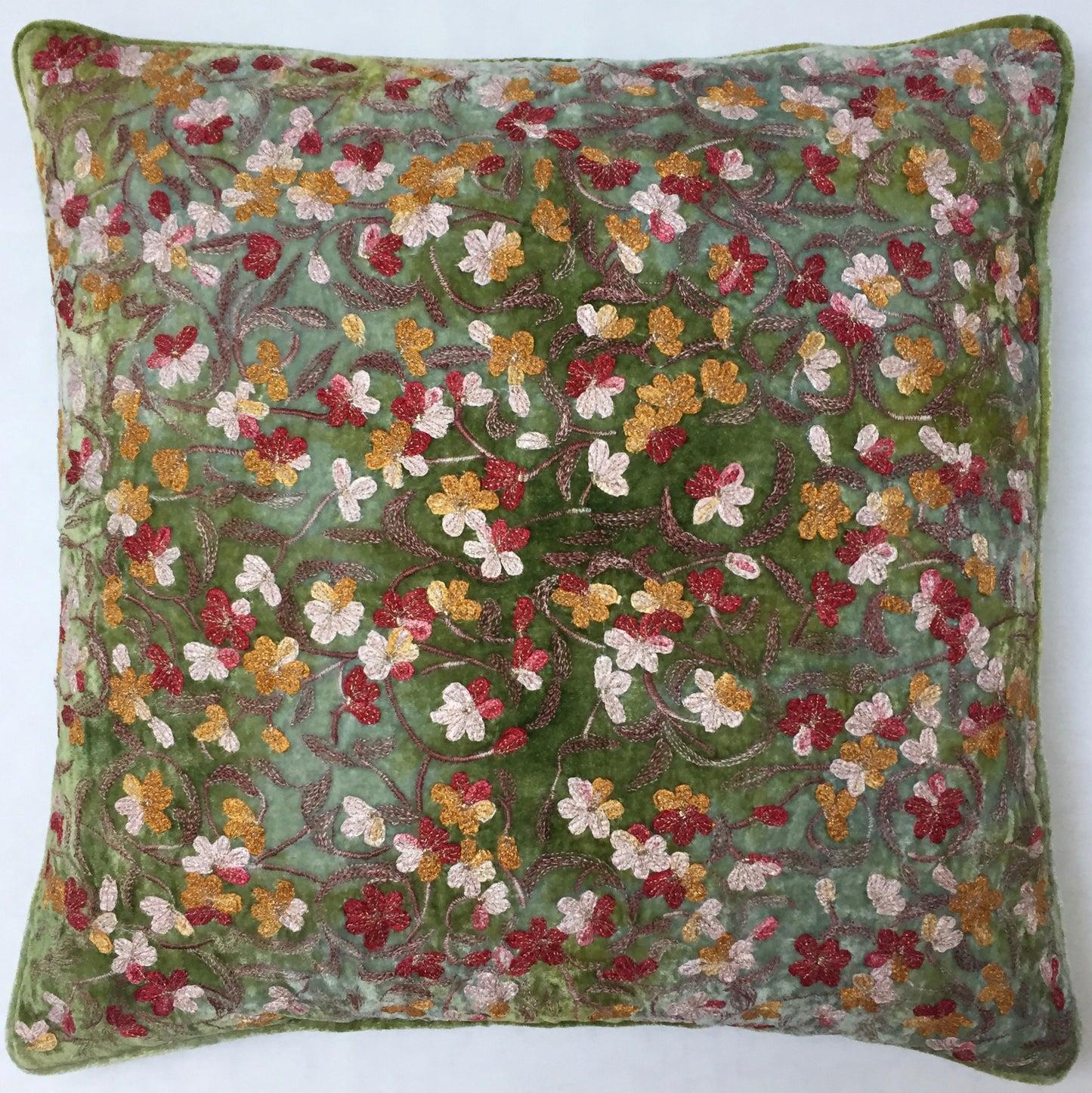 Anke Drechsel Kissen RAYMON Shaded Mint Metallic Bestickt Silk Velvet Grün