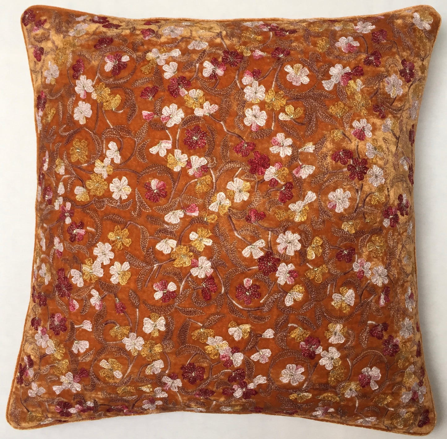 Anke Drechsel Kissen RAYMON Tangerine Bestickt Seiden Samt Orange