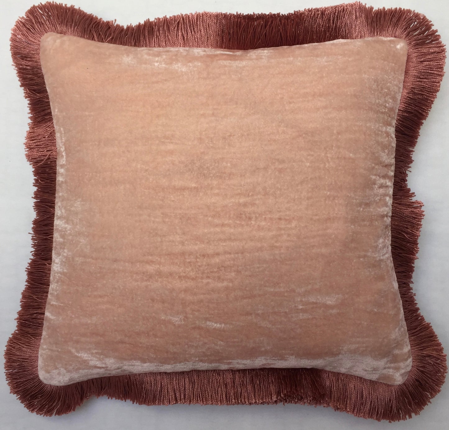 Anke Drechsel Kissen PLAIN Franzen Pink Quartz Seiden Samt Rosa