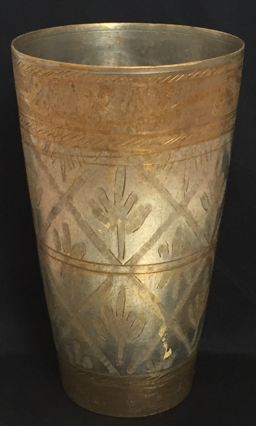 Messing Becher Alte Vase Gravur Handarbeit Gold Silber Stiftbecher