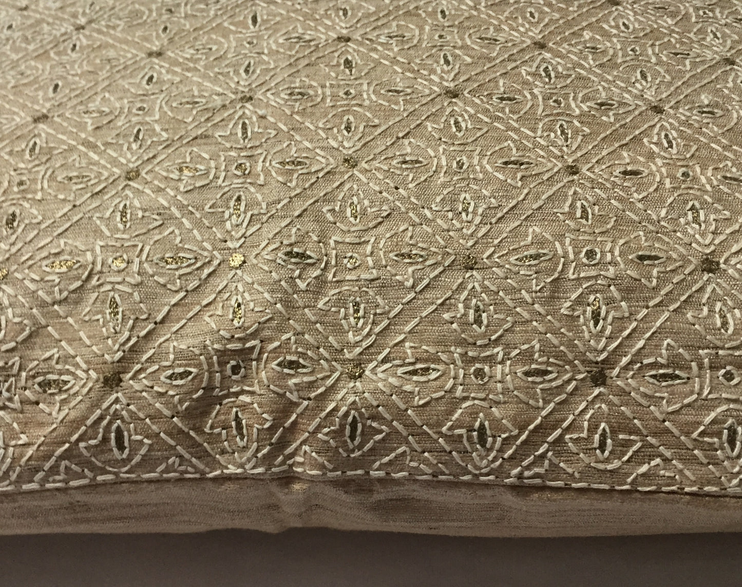 Anke Drechsel Kissen Haute Couture Natural Metallic Beige Bestickt Naturseide