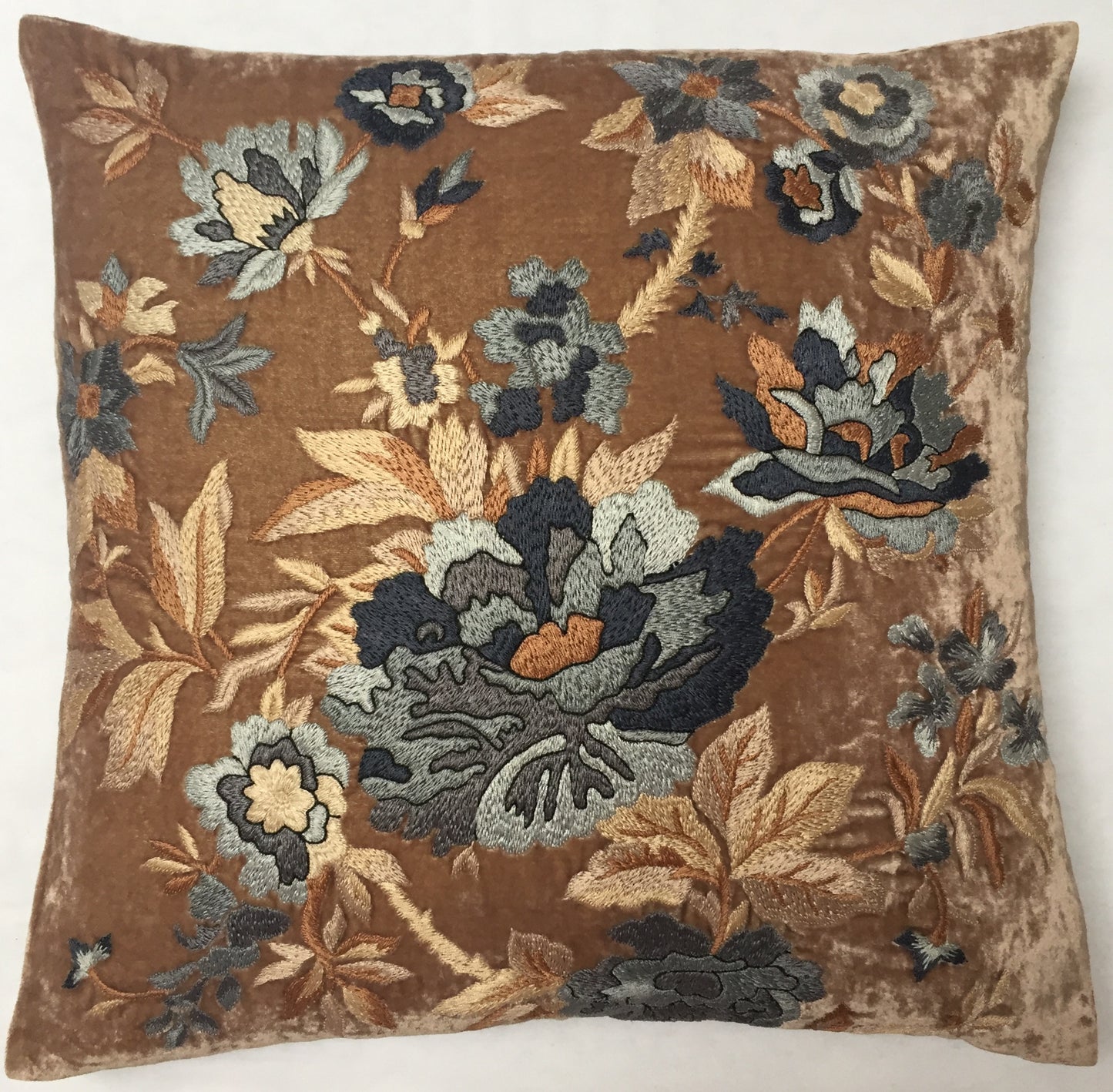 Anke Drechsel Kissen Haute Couture Taupe Rose Bestickt Seiden Samt Beige Blau