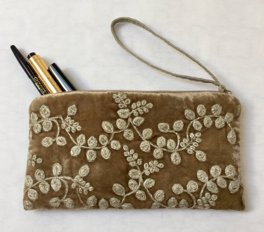 Anke Drechsel Zip Pouch Platinum Metallic Bestickt Seiden Samt Kosmetiktasche Tasche Beige Silber