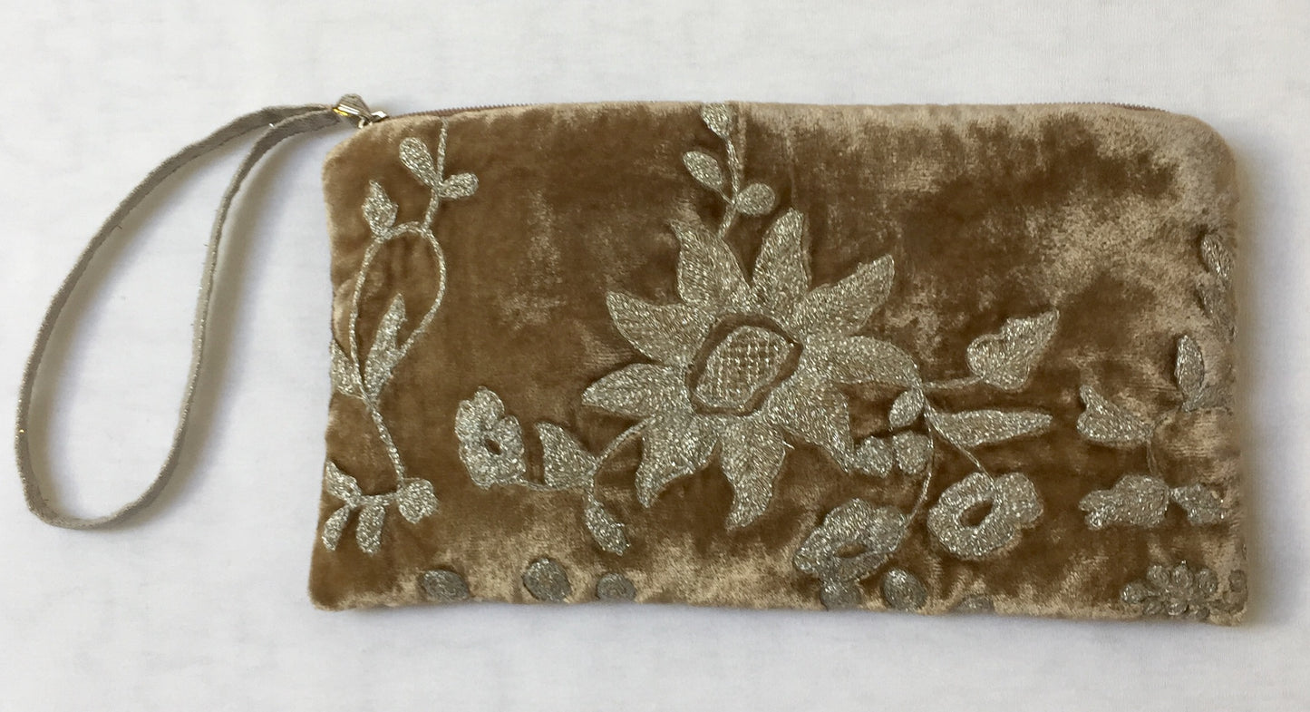 Anke Drechsel Zip Pouch Platinum Metallic Bestickt Seiden Samt Kosmetiktasche Tasche Beige Silber