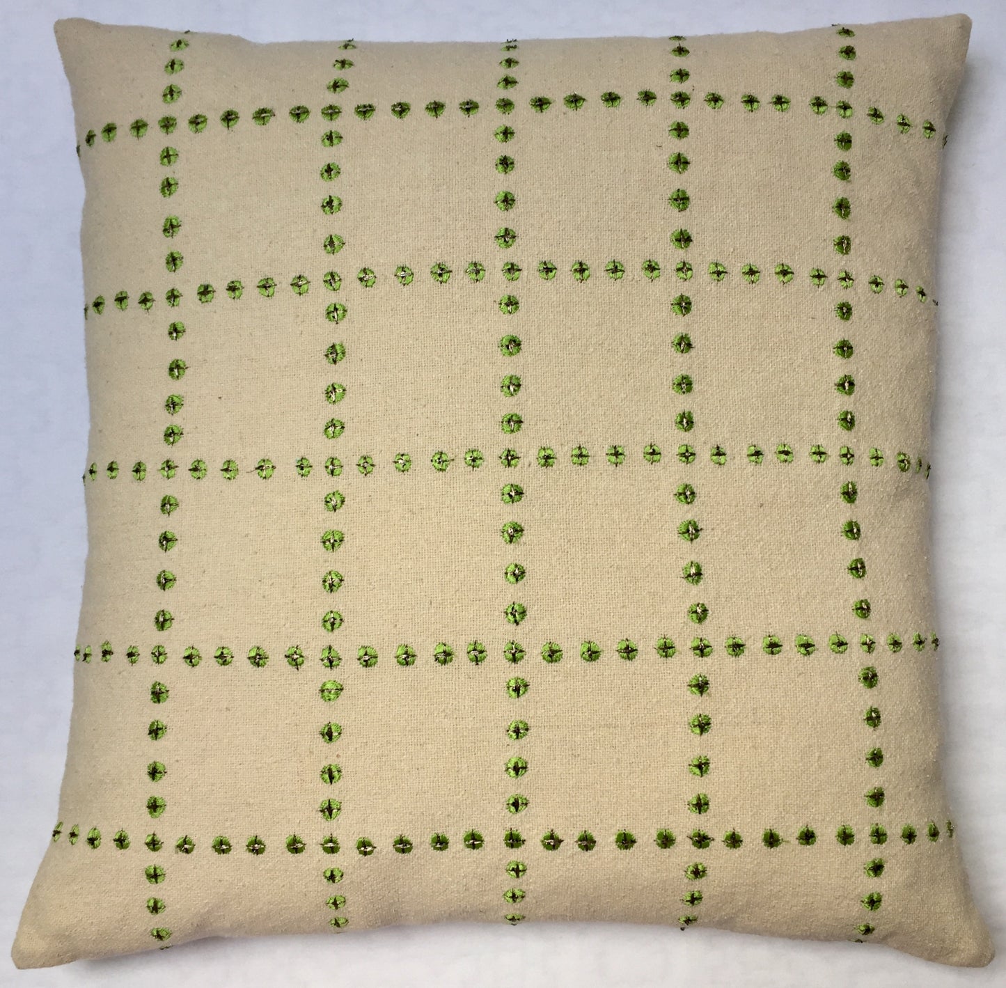 Anke Drechsel Kissen Creme Mint Bestickt Tussah Seide Beige Grün