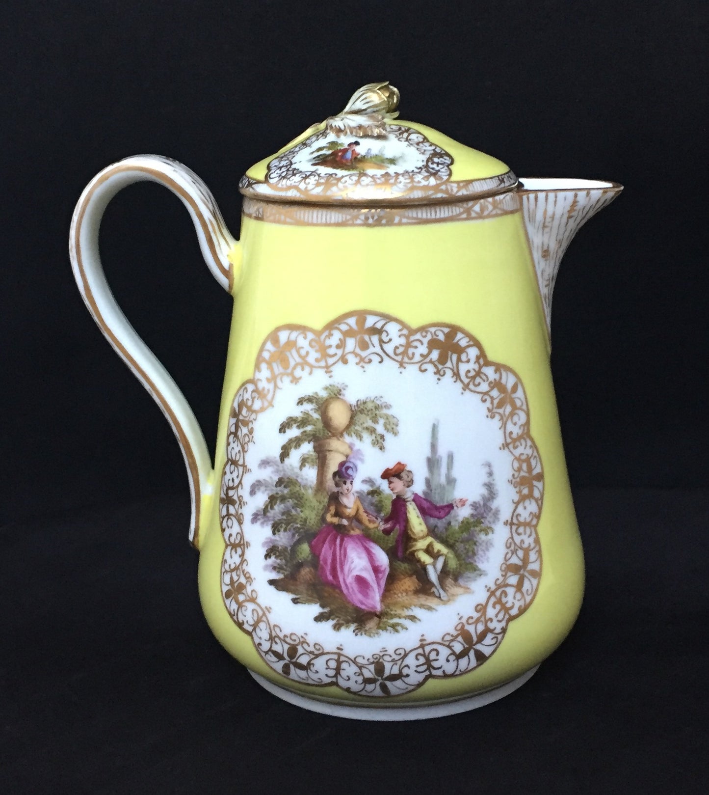 Meissen Porzellan Kaffeekanne 1800 Seltene Kanne Landschaft und Menschen 2.Wahl