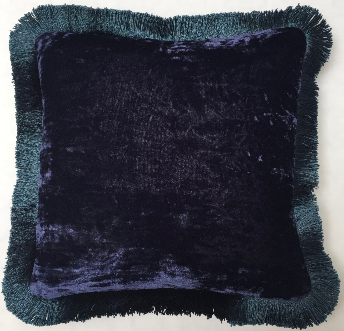 Anke Drechsel Kissen PLAIN Indigo Fringe Saphire Seiden Samt Blau