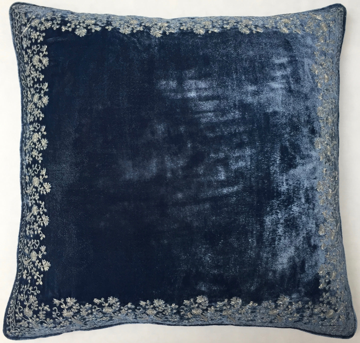 Anke Drechsel Kissen JAMILA FRAME Cobalt Silber Metallic Seiden Samt Blau