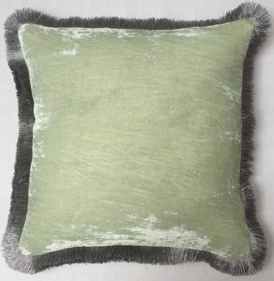 Anke Drechsel Kissen PLAIN Silber Franzen Sky Light Seiden Samt Mint Grün