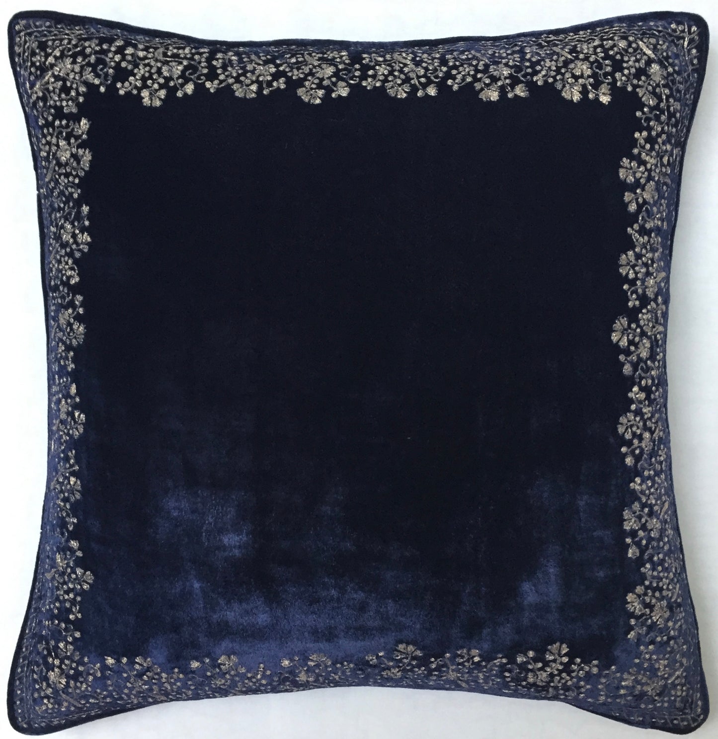 Anke Drechsel Kissen JAMILA FRAME Saphire Gold Seiden Samt Bestickt Dunkelblau