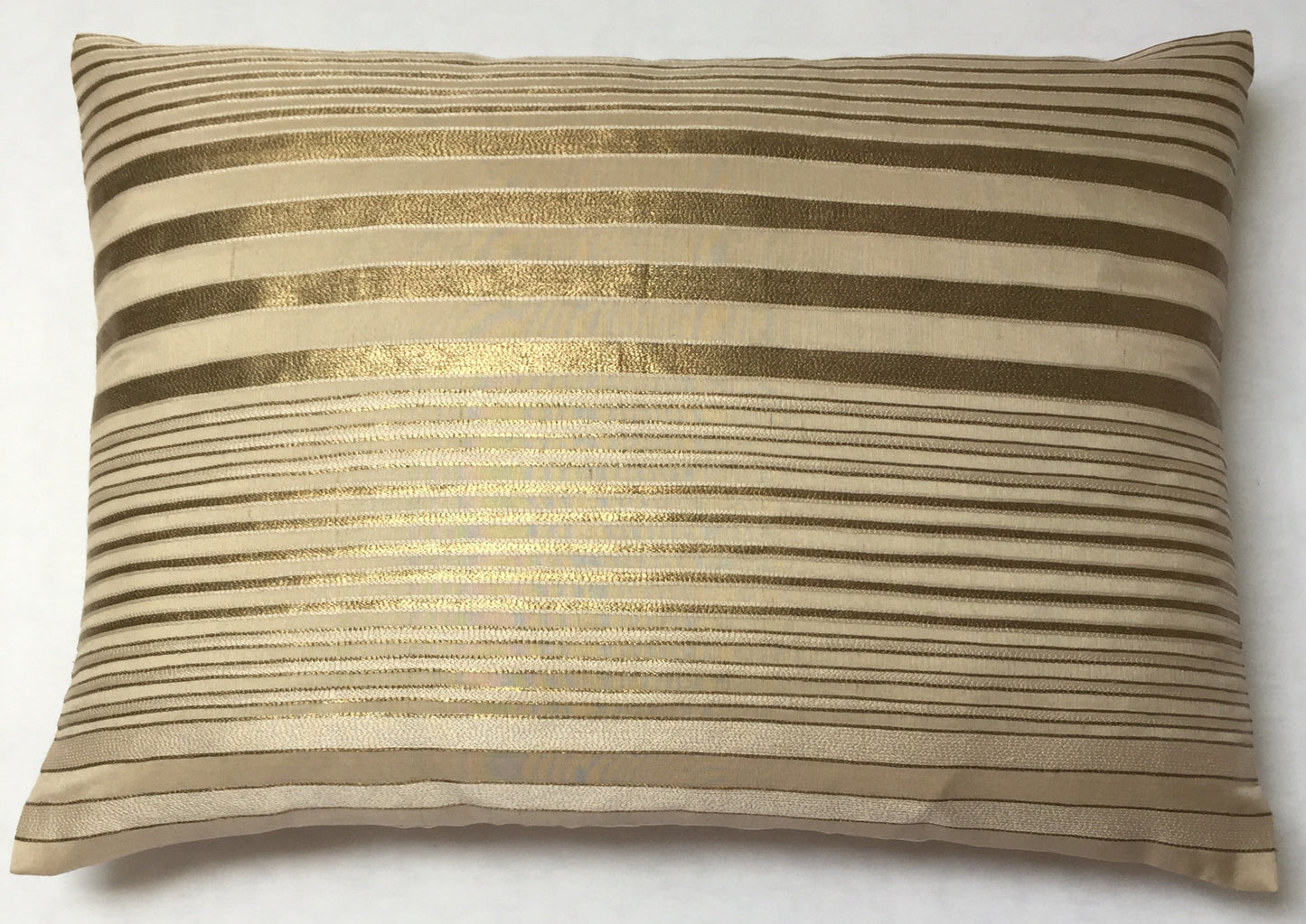 Anke Drechsel Kissen Haute Couture Crem Gold Metallic Bestickt Naturseide