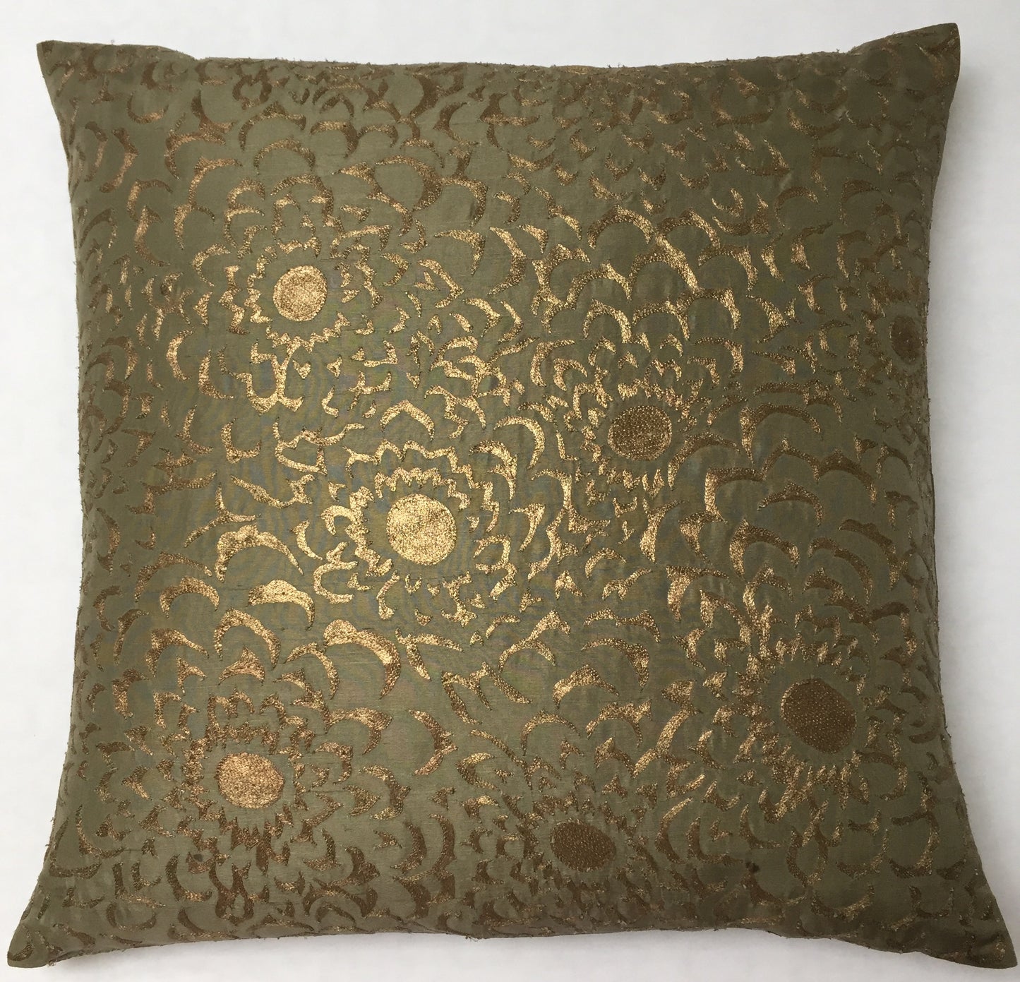 Anke Drechsel Kissen Haute Couture Metallic Green Bestickt Seide Grün Gold