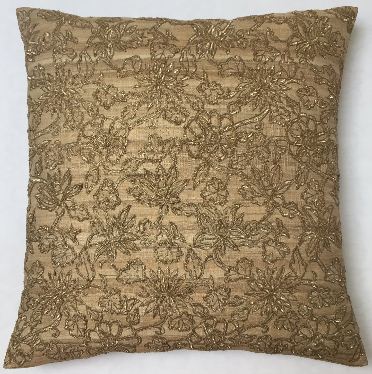 Anke Drechsel Kissen Haute Couture Floral Gold Metallic Bestickt Naturseide Beige
