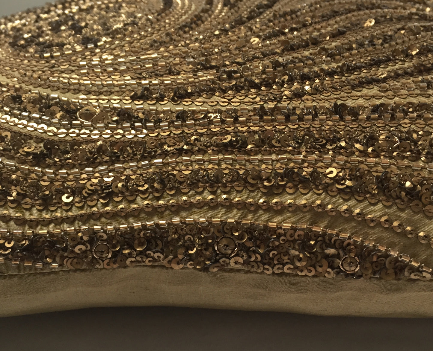 Anke Drechsel Kissen Haute Couture Antik Gold Bestickt Seide