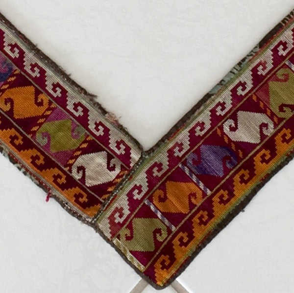 Antike Band Uzbek Suzani Embroidery Stickerei Seide auf Baumwolle Rot Mehrfarbig