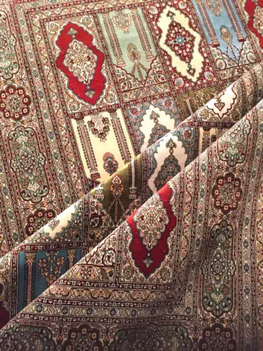 Exquisite Hand-Knotted China Natural Silk Carpet